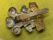 Charger l'image dans la galerie, British Army - The Welch Regiment Cap Badge - The Militaria Shop