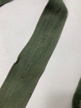 Charger l'image dans la galerie, Original WW2 British Army 44 Pattern Shoulder Cross Straps Set - 1945 Dated - The Militaria Shop
