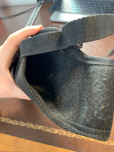 Charger l'image dans la galerie, Black Fabric Pistol Holster - B66 - The Militaria Shop