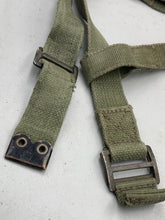 Load image into Gallery viewer, Original WW2 British Army 44 Pattern Shoulder Strap - The Militaria Shop