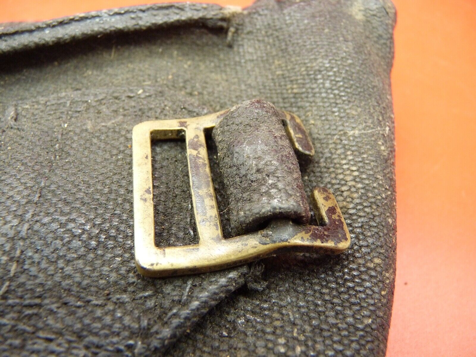 Original WW2 Canadian Army 37 Pattern Bren Pouch - The Militaria Shop