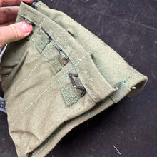 Load image into Gallery viewer, Original Australian Vietnam Era F1 Sterling SMG Mag Pouch New Old Stock Unissued - The Militaria Shop