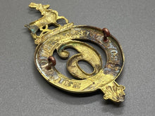 Load image into Gallery viewer, Original British Army - 6 Regiment of Foot (Royal First Warwickshires) Cap Badge - The Militaria Shop
