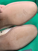 Charger l'image dans la galerie, Original WW2 British Army Women's White Summer Shoes - ATS WAAF - Size 235s - The Militaria Shop