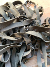 Load image into Gallery viewer, Original WW2 British RAF Sten Gun 37 Pattern Sling - Good condition! - The Militaria Shop