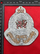 Lade das Bild in den Galerie-Viewer, British Army Royal Regiment of Wales Emboidered Blazer Badge - The Militaria Shop