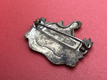 Load image into Gallery viewer, Original WW1 WW2 British Army Sweetheart Brooch - Gloucestershire Regiment - The Militaria Shop