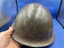 Charger l'image dans la galerie, WW2 British / Canadian Army Mk3 Combat Turtle Helmet - Good Original Helmet - The Militaria Shop