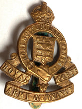 Load image into Gallery viewer, WW1 / WW2 British Army - Royal Army Ordnance Corps brass cap badge. - The Militaria Shop