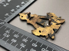 Load image into Gallery viewer, Original WW2 British Army Musicians Cap Badge - Cast variation - The Militaria Shop