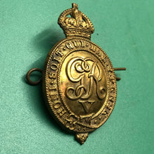 Load image into Gallery viewer, Original WW1 British Army Household Battalion Cap Badge - The Militaria Shop