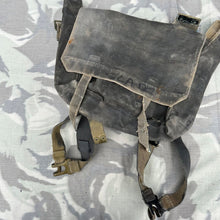 Load image into Gallery viewer, Original WW2 British Army / RAF 37 Pattern Small Pack & L Strap Set - The Militaria Shop