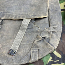 Charger l'image dans la galerie, British Army / RAF 37 Pattern Large Pack - WW2 Pattern -Used Condition Original - The Militaria Shop