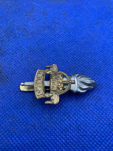 Load image into Gallery viewer, RAEC Royal Army Education Corps British Army Cap Badge WW2 - The Militaria Shop
