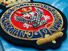 Lade das Bild in den Galerie-Viewer, British Army Bullion Embroidered Blazer Badge - Queen's Own Mercian Yeomanr - The Militaria Shop