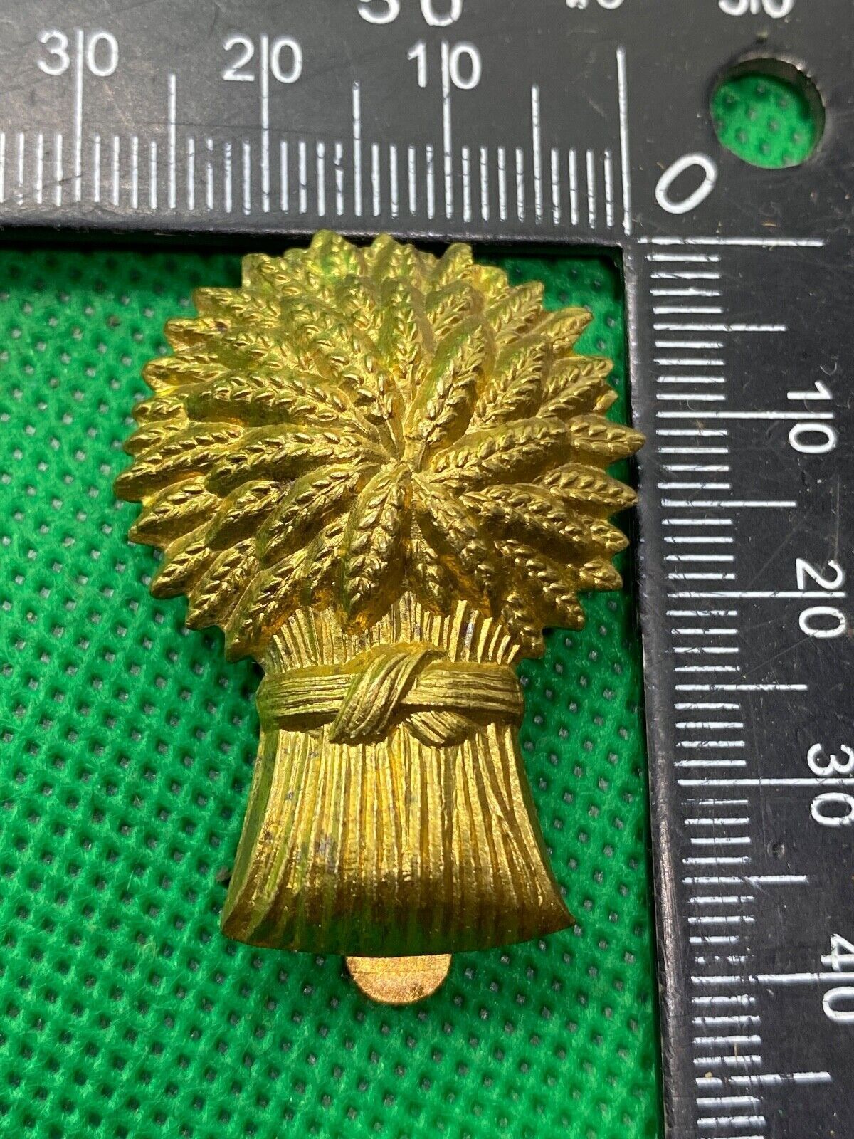 British Army - Lothian's and Border Horse Cap Badge - The Militaria Shop
