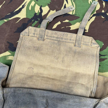 Load image into Gallery viewer, Original WW2 British Army / RAF 37 Pattern Small Pack & L Strap Set - 1945 D - The Militaria Shop