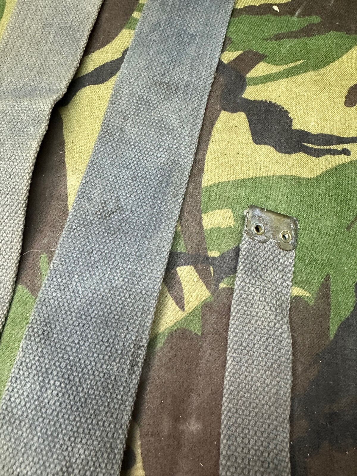 Original British Royal Air Force RAF Blue L Strap Pair - WW2 37 Pattern - The Militaria Shop