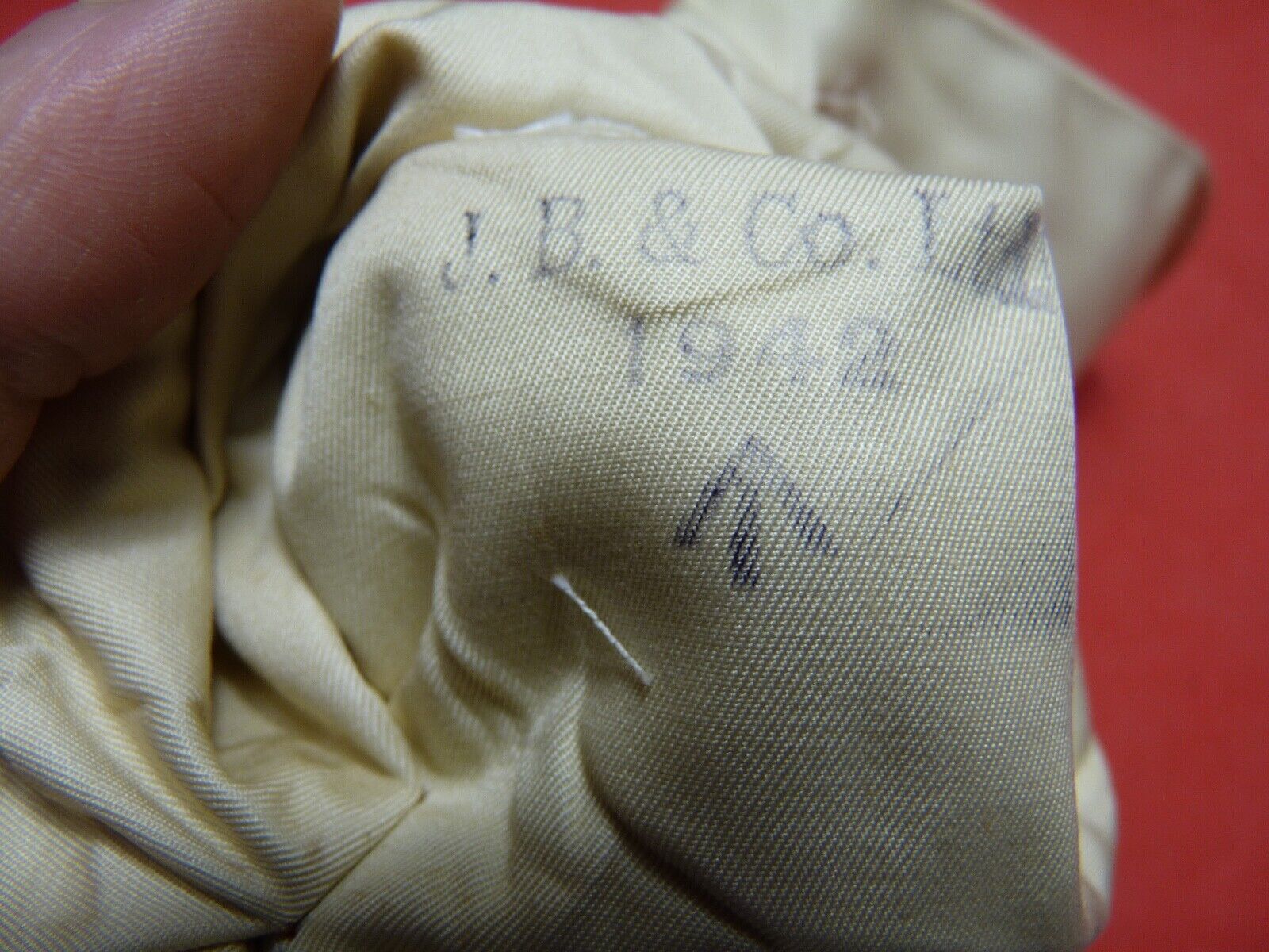 Original WW2 British Army Gunners Winter White Gloves - Dated 1942 - The Militaria Shop