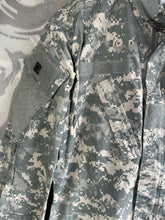 Charger l'image dans la galerie, Vintage US Army Combat Uniform Tactical Digital Camouflage Jacket - Small / Long - The Militaria Shop