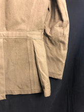 Lade das Bild in den Galerie-Viewer, Original WW2 US Army Class A Dress Jacket 1942 - Private Ryan Prop - 37" Lo - The Militaria Shop