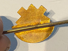 Load image into Gallery viewer, Original WW1 / WW2 British Army - Highland Light Infantry Sweetheart Brooch - The Militaria Shop