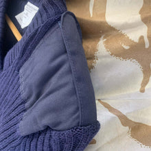 Lade das Bild in den Galerie-Viewer, Genuine British RAF Royal Navy Blue Wool V-Neck Pullover Jersey - 94cm Chest - The Militaria Shop