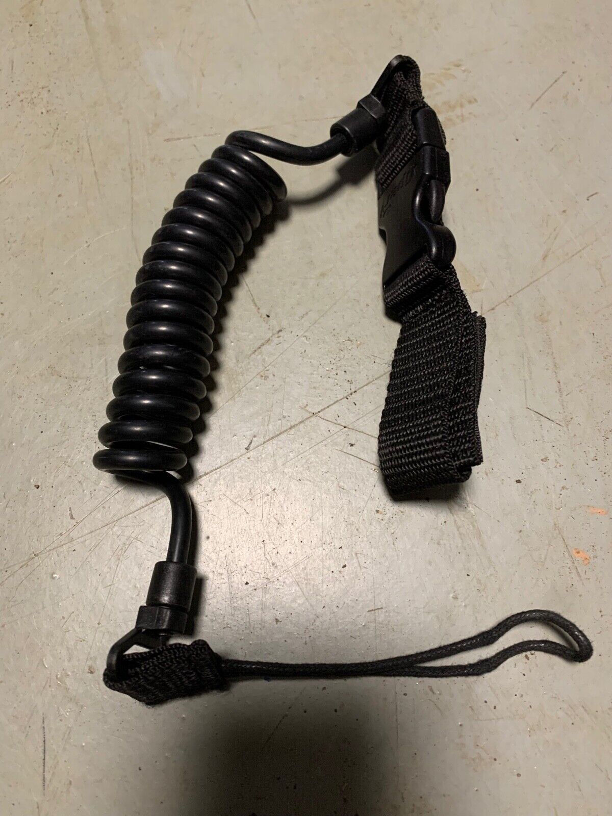 Viper Special Ops Pistol Lanyard Bungee Cord Belt Loop Attachment Ideal for Keys - The Militaria Shop