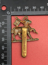 Load image into Gallery viewer, Original WW2 British Army Queen's Royal Regiment (West Surrey) Cap Badge - The Militaria Shop