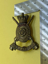 Load image into Gallery viewer, Original British Army Victorian Hampshire Yeomanry Carabiniers Cap Badge - The Militaria Shop