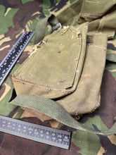Load image into Gallery viewer, Original WW2 British Army Soldiers Assault Gas Mask Bag - The Militaria Shop