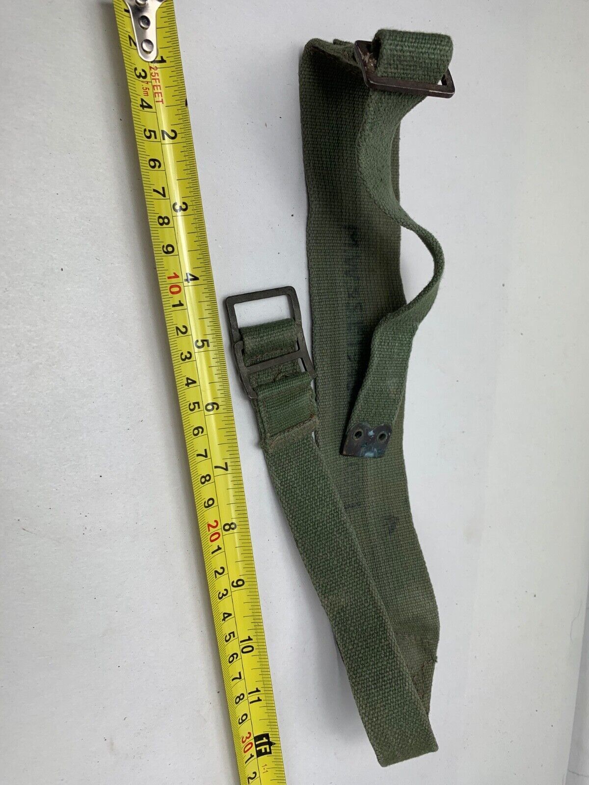 Original WW2 British Army 44 Pattern Shoulder Strap - 1945 Dated - The Militaria Shop