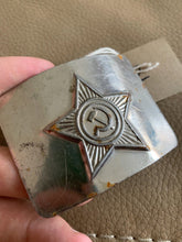 Lade das Bild in den Galerie-Viewer, Genuine WW2 USSR Russian Soldiers Army Brass Chromed Belt Buckle - #22 - The Militaria Shop