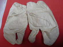 Load image into Gallery viewer, Original WW2 British Army Gunners Winter White Gloves - 1942 - The Militaria Shop