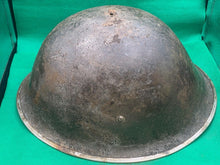 Lade das Bild in den Galerie-Viewer, Original WW2 British Army / Canadian Army Mk3 Turtle Combat Helmet - The Militaria Shop