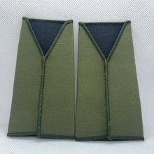 Lade das Bild in den Galerie-Viewer, Cadet ACF OD Green Rank Slides / Epaulette Pair Genuine British Army - NEW - The Militaria Shop
