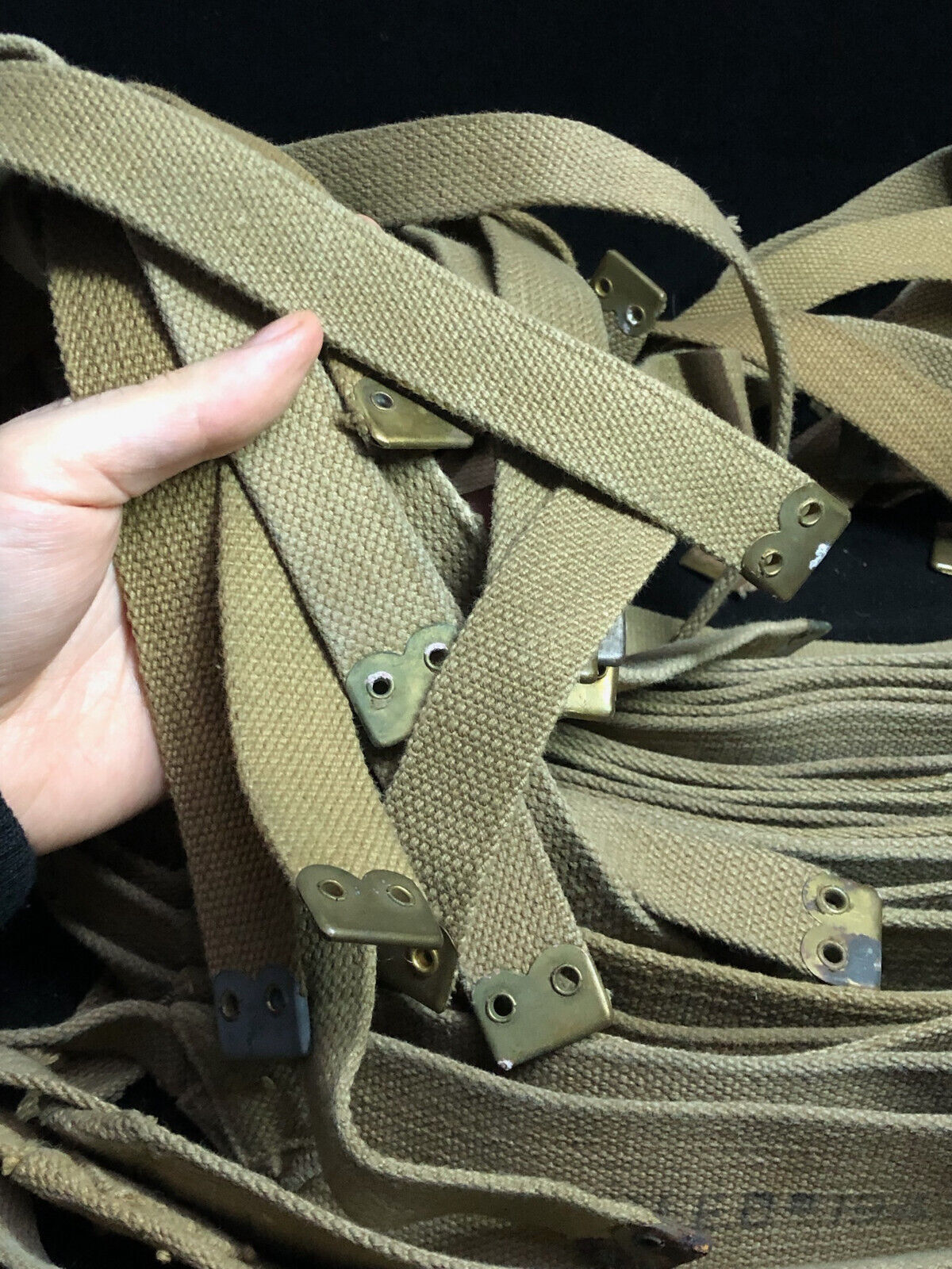 Original WW2 British Army 37 Pattern Shoulder Strap - Wartime Dated Size Normal - The Militaria Shop