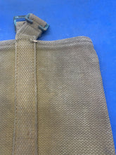 Lade das Bild in den Galerie-Viewer, WW2 British Army / RAF 37 Pattern Webbing Water Bottle Carrier Harness Original - The Militaria Shop