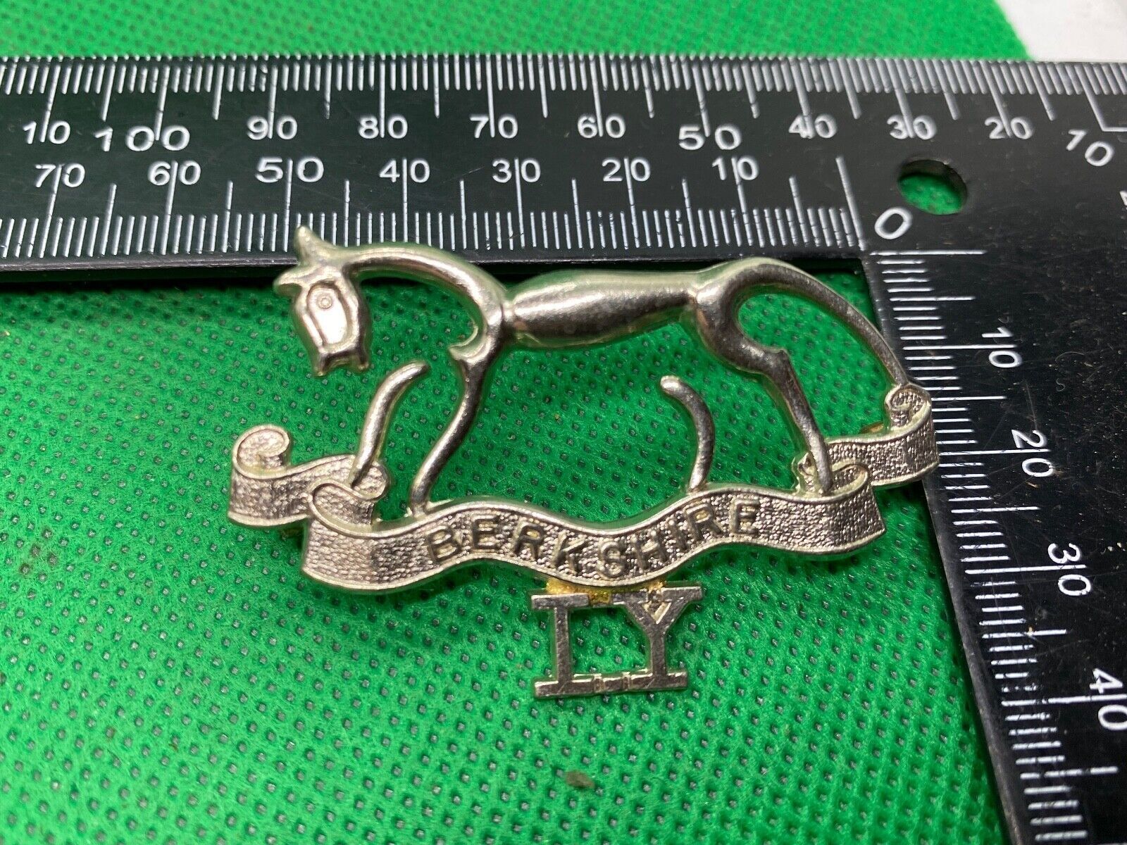 British Army Berkshire Imperial Yeomanry Volunteers Cap / Pouch Badge - The Militaria Shop