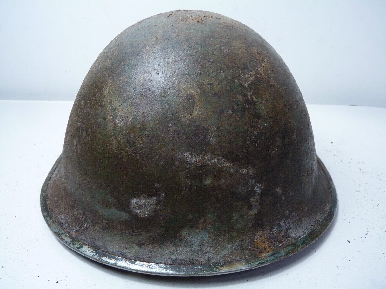 Mk3 Canadian / British Army Original WW2 Turtle Helmet High Rivet - The Militaria Shop