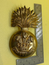Charger l'image dans la galerie, Original British Army Royal Welsh Fusiliers Glengarry Badge - Modern Made - The Militaria Shop