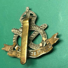 Load image into Gallery viewer, Original WW2 British Army South Staffordshire Regiment Cap Badge - The Militaria Shop