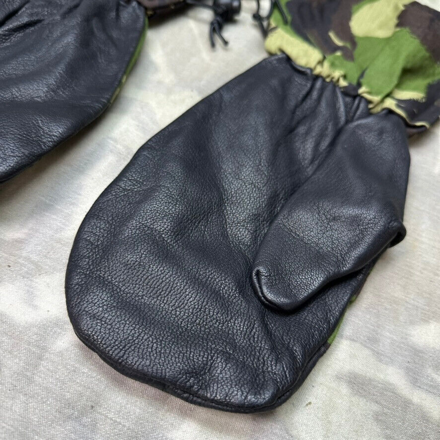 Genuine British Army Woodland DPM Extreme Cold Inner Mitten Gloves - MEDIUM - The Militaria Shop