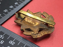Load image into Gallery viewer, Original WW2 British Army Easy Surrey Regiment Cap Badge - The Militaria Shop