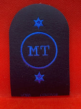 Load image into Gallery viewer, Unissued WOMEN'S ROYAL NAVY WRNs Trade Badge - Motor Transport MT 2 Star - - The Militaria Shop