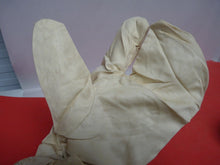 Load image into Gallery viewer, Original WW2 British Army Gunners Winter White Gloves - 1942 - The Militaria Shop