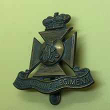 Load image into Gallery viewer, Original WW2 British Army Cap Badge - The Wiltshire Regiment - The Militaria Shop