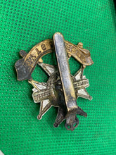 Charger l'image dans la galerie, British Army - Notts & Derby Regiment Cap Badge - The Militaria Shop
