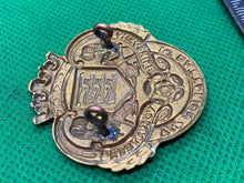 Lade das Bild in den Galerie-Viewer, WW1 British Army Lancashire Volunteers - North East Lancashire Wigan Cap Badge - The Militaria Shop