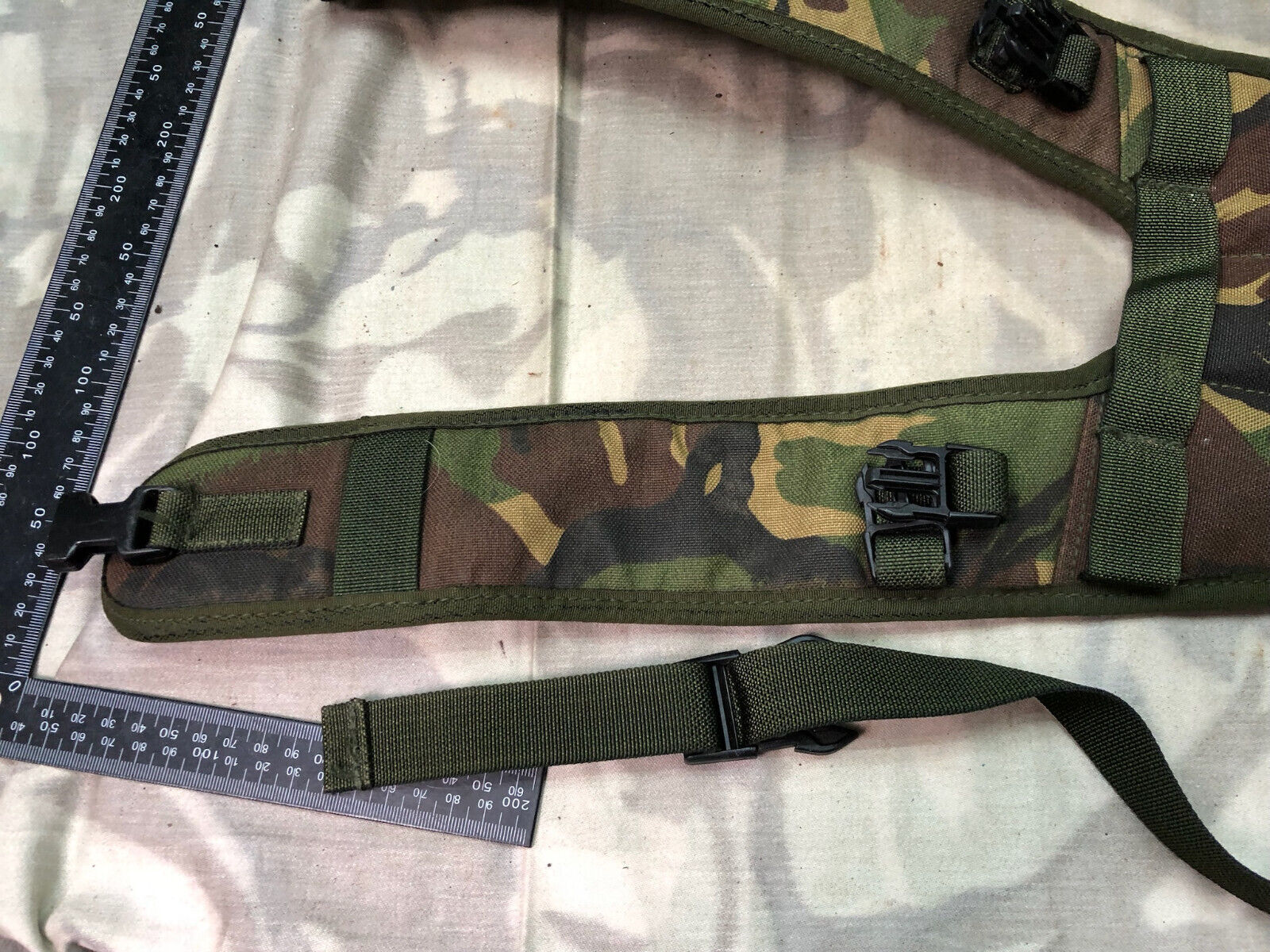 British Army Woodland DPM PLCE Day Pack Bergen Side Pocket Rucksack Yoke - The Militaria Shop